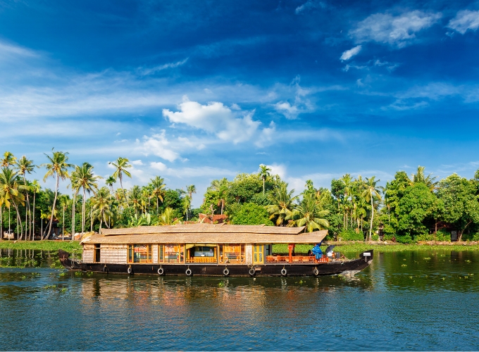 Charismatic Kerala Holiday Package